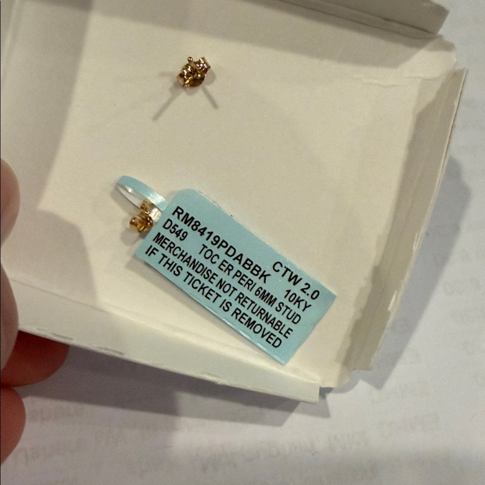 10K Gold and Peridot 6mm Stud Earrings - Picture 2 of 4